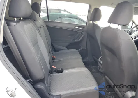 2019 Volkswagen Tiguan S z USA, uszkodzony, nr VIN 3VV0B7AX5KM044012